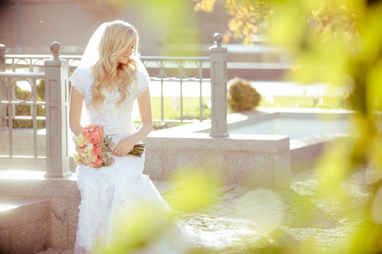 EK-Studios-Wedding-Photographer-Fall-Bridals-SLC-Temple-Wedding-pre-shoot020-Blog(pp_w768_h511)