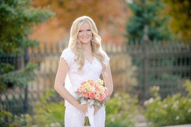 EK-Studios-Wedding-Photographer-Fall-Bridals-SLC-Temple-Wedding-pre-shoot032-Blog(pp_w768_h511)