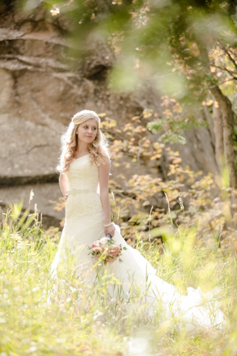 EK-Studios-Wedding-Photographer-Fall-canyon-bridals010-Blog(pp_w480_h720)