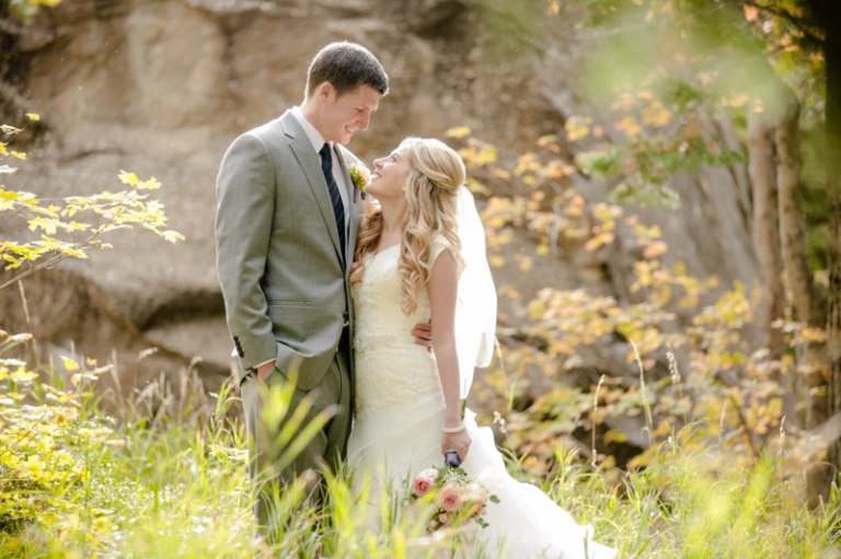 EK-Studios-Wedding-Photographer-Fall-canyon-bridals012-Blog(pp_w768_h511)