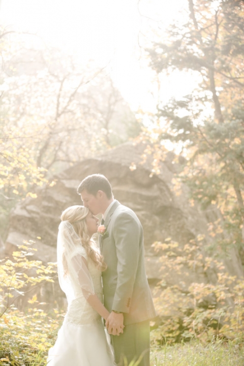 EK-Studios-Wedding-Photographer-Fall-canyon-bridals016-Blog(pp_w480_h720)