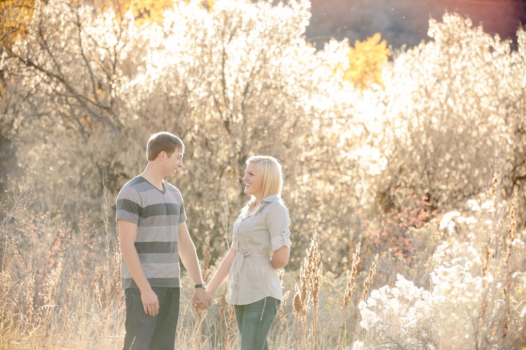 EK-Studios-Wedding-Photographer-Fall-sunkissed-enagements009-Blog(pp_w768_h511)