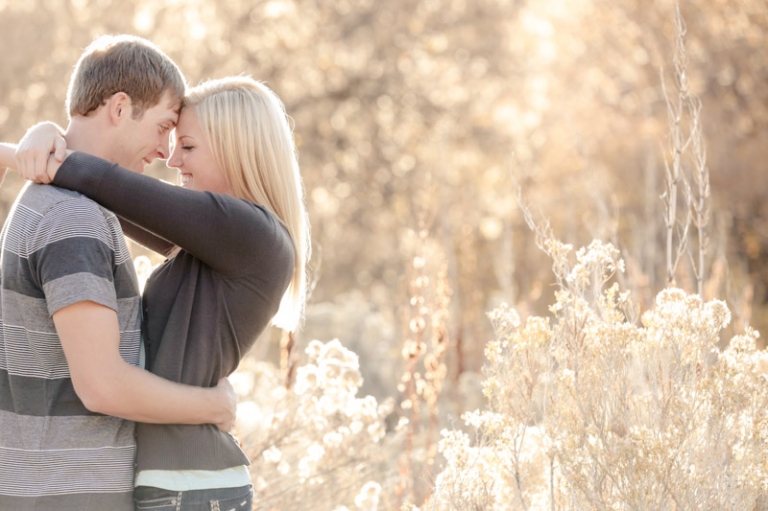 EK-Studios-Wedding-Photographer-Fall-sunkissed-enagements016-Blog(pp_w768_h511)