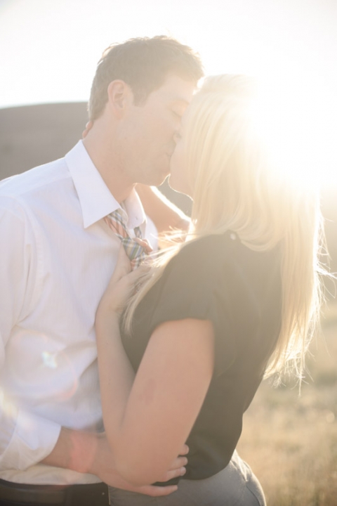 EK-Studios-Wedding-Photographer-Fall-sunkissed-enagements022-Blog(pp_w480_h720)