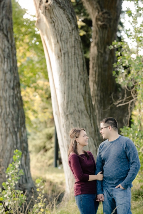 EK-Studios-Wedding-Photographer-River-engagements-in-trees029-Blog(pp_w480_h720)