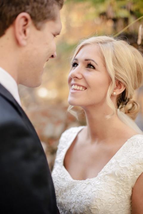 EK-Studios-Wedding-Photographer-SLC-Temple-wedding-fall-bridals013-Blog(pp_w480_h720)