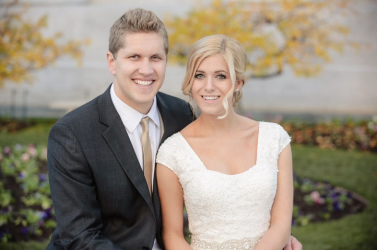 EK-Studios-Wedding-Photographer-SLC-Temple-wedding-fall-bridals041-Blog(pp_w768_h511)