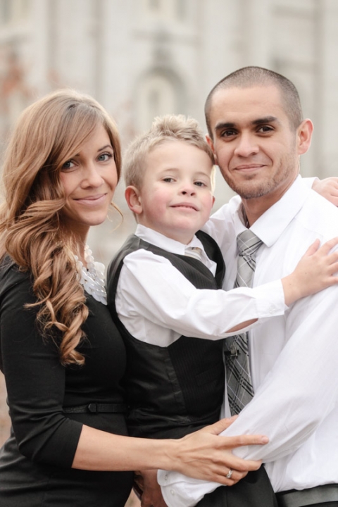 EK-Studios-Wedding-Photographer-Temple-Sealing-SLC003-Blog(pp_w480_h720)