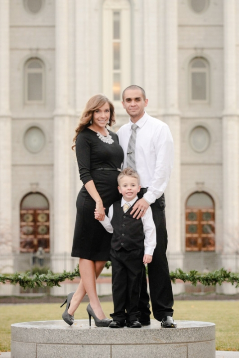 EK-Studios-Wedding-Photographer-Temple-Sealing-SLC006-Blog(pp_w480_h719)