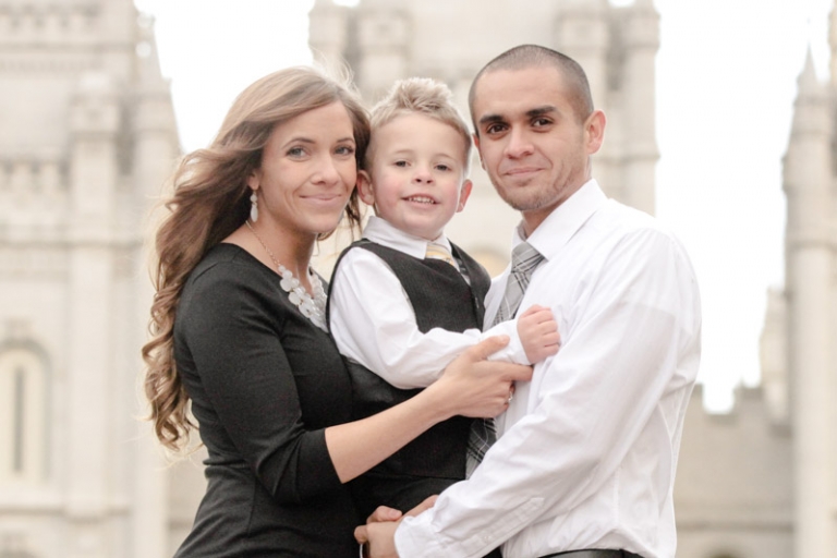 EK-Studios-Wedding-Photographer-Temple-Sealing-SLC008-Blog(pp_w768_h512)