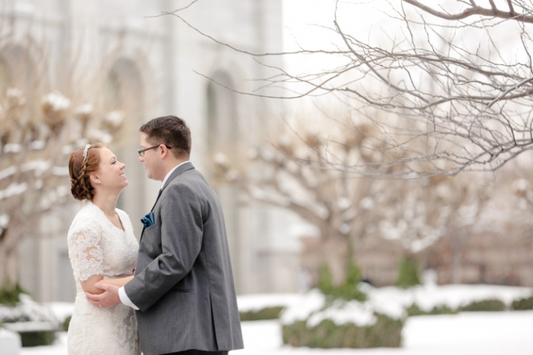 EK-Studios-Utah-Wedding-Photographers-SLC-Temple-winter-wedding-Woods-on-the-ninth-Reception017-Blog(pp_w768_h511)