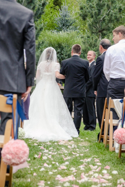 EK-Studios-Utah-Wedding-Photographers-Sundance-Wedding-Photographer-Summer012-Blog(pp_w480_h720)