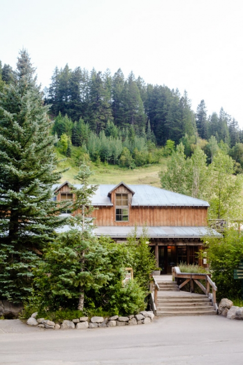 EK-Studios-Utah-Wedding-Photographers-Sundance-Wedding-Photographer-Summer045-Blog(pp_w480_h720)