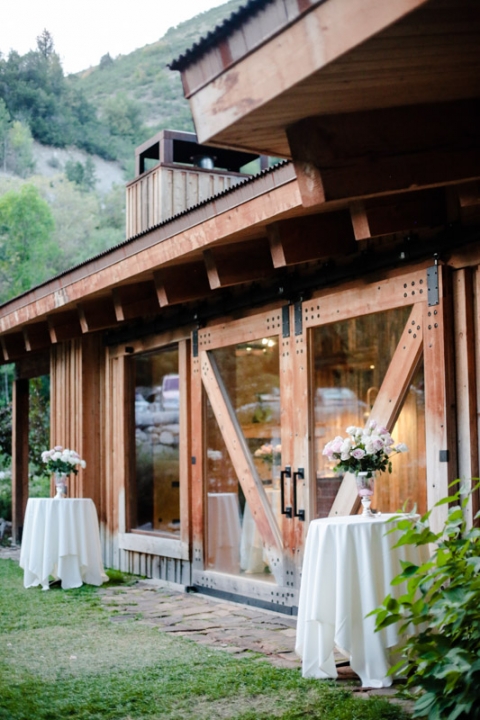 EK-Studios-Utah-Wedding-Photographers-Sundance-Wedding-Photographer-Summer076-Blog(pp_w480_h720)