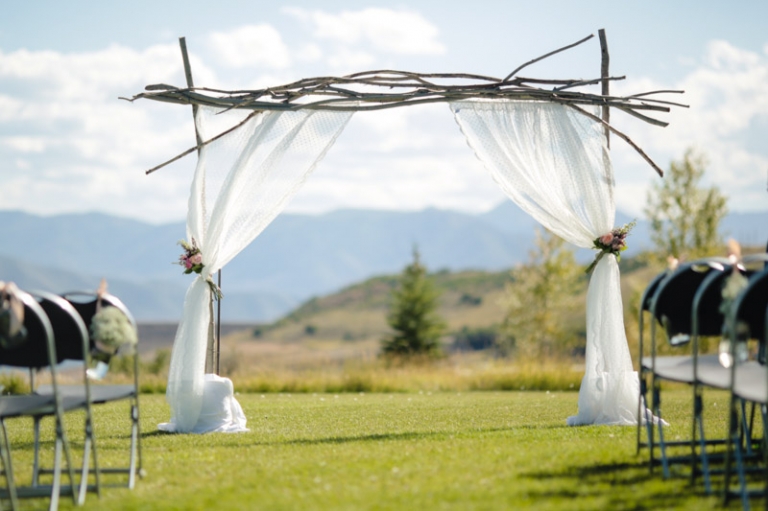 EK-Studios-Wedding-Photographer-Jordanelle-hailstone-event-center-wedding-reception001-Blog1(pp_w768_h511)