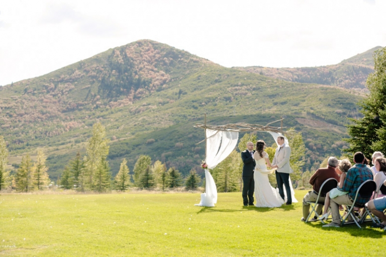 EK-Studios-Wedding-Photographer-Jordanelle-hailstone-event-center-wedding-reception019-Blog1(pp_w768_h511)