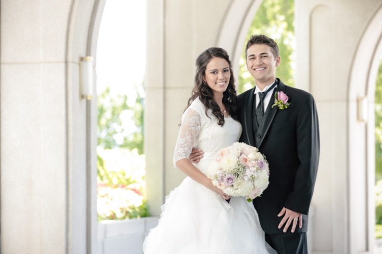 EK-Studios-Wedding-Photographer-Mount-Timpanogos-Temple013-Blog(pp_w768_h511)