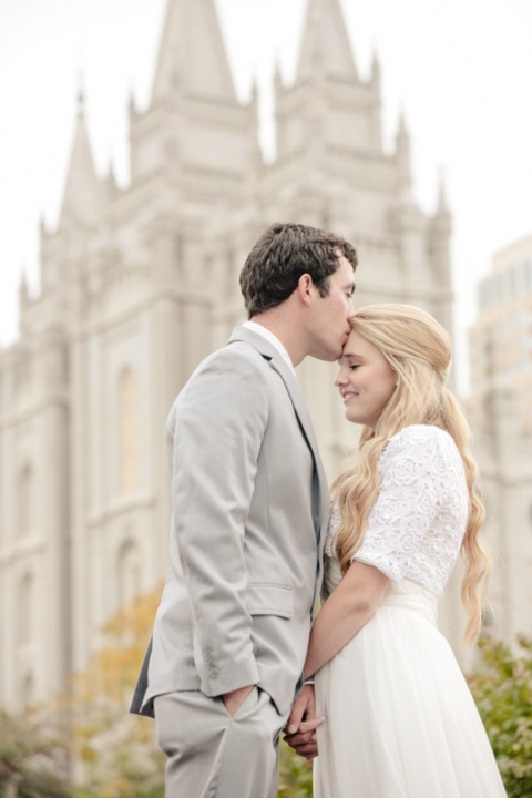 EK-Studios-Wedding-Photographer-My-Nohas-Reception-Center-Photographer017-Blog(pp_w480_h720)