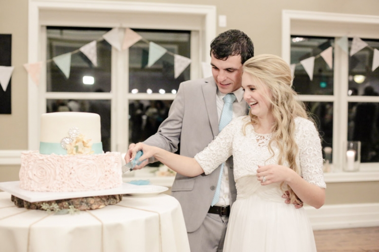 EK-Studios-Wedding-Photographer-My-Nohas-Reception-Center-Photographer048-Blog(pp_w768_h511)