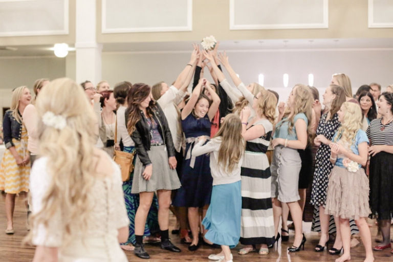 EK-Studios-Wedding-Photographer-My-Nohas-Reception-Center-Photographer054-Blog(pp_w768_h512)