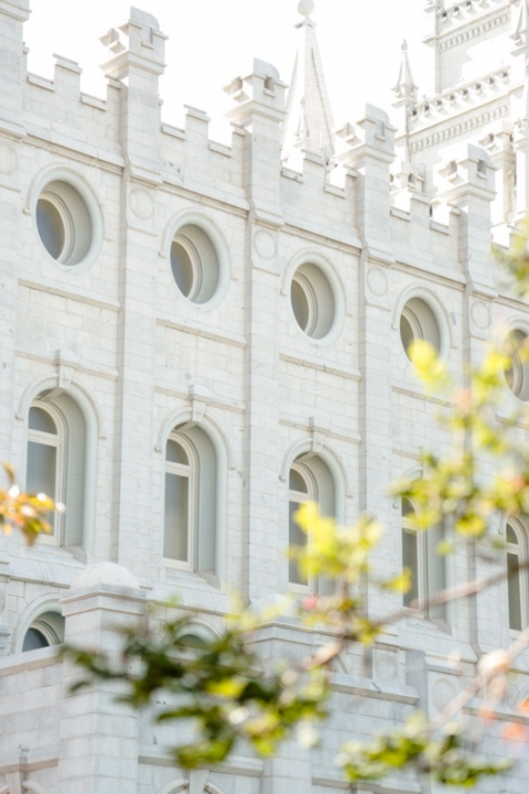 EK-Studios-Wedding-Photographer-SLC-Temple-Wedding-Red-Butte-Garden-Reception003-Blog(pp_w480_h720)