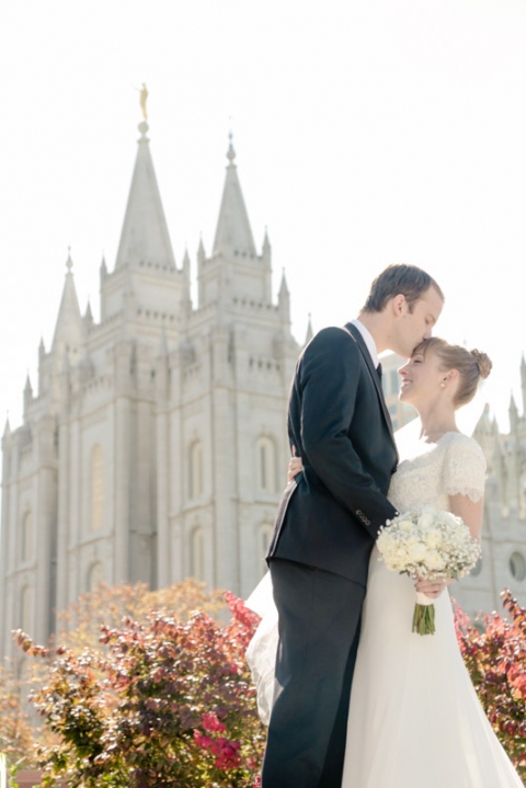 EK-Studios-Wedding-Photographer-SLC-Temple-Wedding-Red-Butte-Garden-Reception023-Blog(pp_w480_h719)