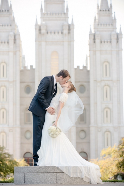 EK-Studios-Wedding-Photographer-SLC-Temple-Wedding-Red-Butte-Garden-Reception032-Blog(pp_w480_h719)