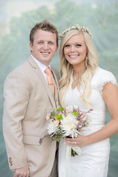 EK-Studios-Wedding-Photographer-SLC-Temple-backyard-wedding-big-long-table012-Blog(pp_w480_h720)