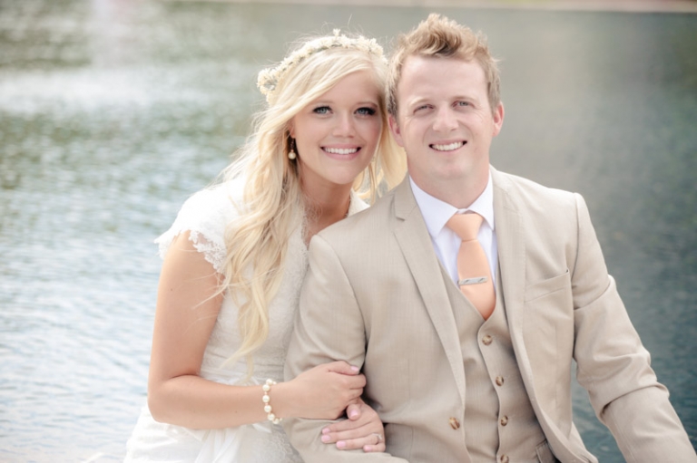 EK-Studios-Wedding-Photographer-SLC-Temple-backyard-wedding-big-long-table024-Blog(pp_w768_h511)