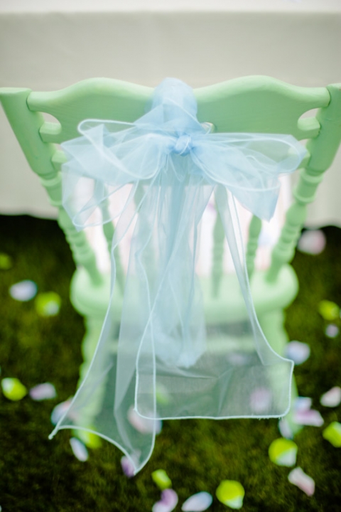 EK-Studios-Wedding-Photographer-SLC-Temple-backyard-wedding-big-long-table035-Blog(pp_w480_h720)