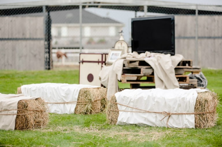 EK-Studios-Wedding-Photographer-SLC-Temple-backyard-wedding-big-long-table044-Blog(pp_w768_h511)