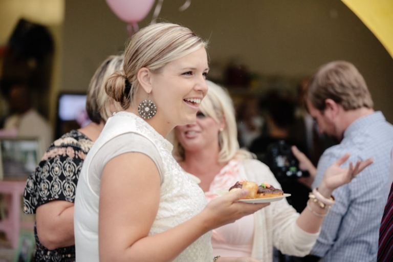 EK-Studios-Wedding-Photographer-SLC-Temple-backyard-wedding-big-long-table069-Blog(pp_w768_h512)