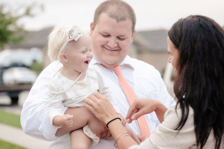 EK-Studios-Wedding-Photographer-SLC-Temple-backyard-wedding-big-long-table076-Blog(pp_w768_h511)