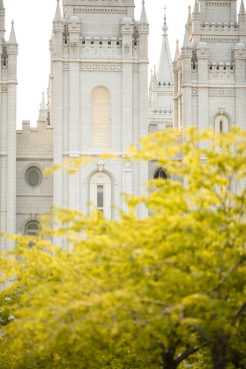 EK-Studios-Wedding-Photographer-Salt-Lake-City-Temple-Wedding-JSMB-Reception001-Blog(pp_w480_h719)