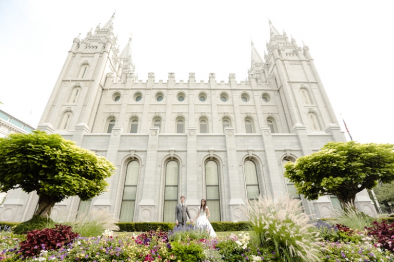 EK-Studios-Wedding-Photographer-Salt-Lake-City-Temple-Wedding-JSMB-Reception022-Blog(pp_w768_h511)