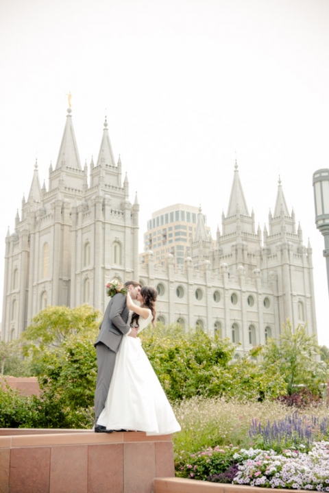 EK-Studios-Wedding-Photographer-Salt-Lake-City-Temple-Wedding-JSMB-Reception028-Blog(pp_w480_h720)