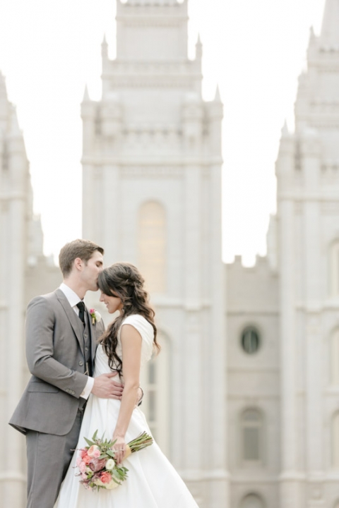 EK-Studios-Wedding-Photographer-Salt-Lake-City-Temple-Wedding-JSMB-Reception033-Blog(pp_w480_h720)