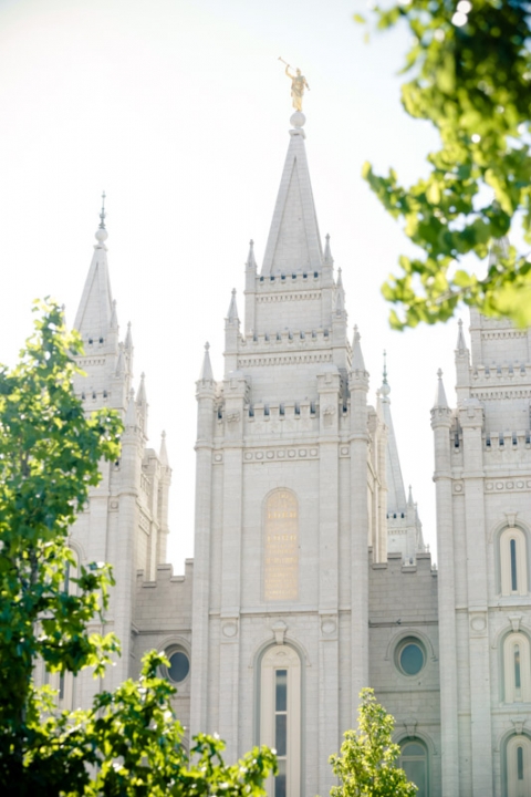 EK-Studios-Wedding-Photographer-Salt-Lake-Temple-Wedding-Photographer001-Blog(pp_w480_h720)