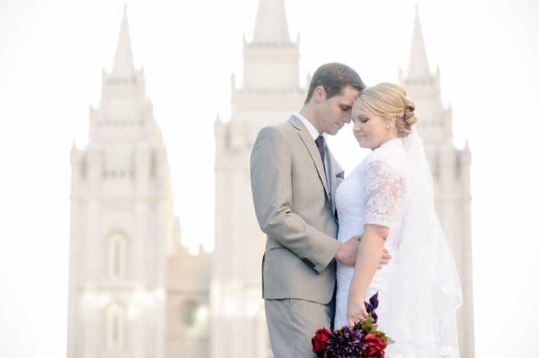 EK-Studios-Wedding-Photographer-Salt-Lake-Temple-Wedding-SLC034-Blog(pp_w768_h511)
