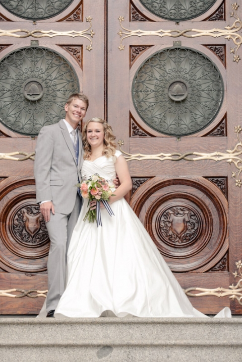 EK-Studios-Wedding-Photographer-Salt-Lake-Temple-wedding013-Blog(pp_w480_h719)