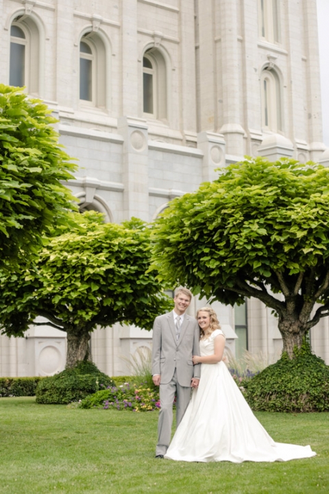 EK-Studios-Wedding-Photographer-Salt-Lake-Temple-wedding017-Blog(pp_w480_h720)
