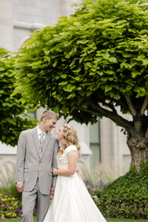 EK-Studios-Wedding-Photographer-Salt-Lake-Temple-wedding018-Blog(pp_w480_h720)