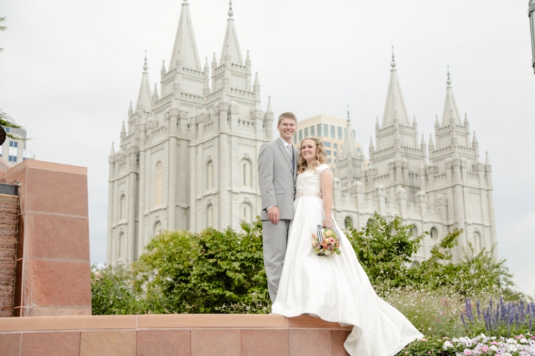 EK-Studios-Wedding-Photographer-Salt-Lake-Temple-wedding024-Blog(pp_w768_h511)