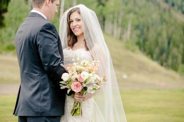 EK-Studios-Wedding-Photographer-Silver-Lake-Lodge-Park-City-Wedding006-Blog(pp_w768_h511)