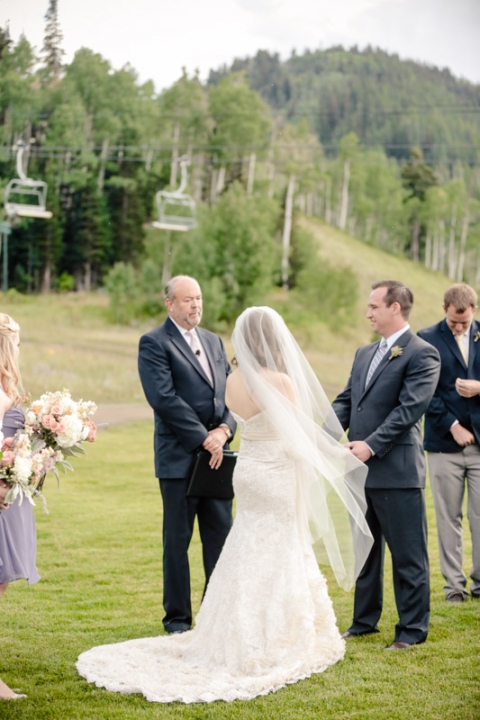EK-Studios-Wedding-Photographer-Silver-Lake-Lodge-Park-City-Wedding025-Blog(pp_w480_h720)
