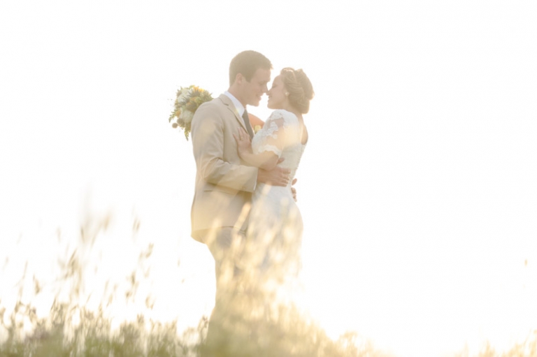EK-Studios-Utah-Wedding-Photographers-Bridals-over-looking-the-city-SLC013-Blog(pp_w768_h511)