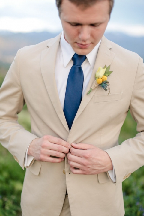 EK-Studios-Utah-Wedding-Photographers-Bridals-over-looking-the-city-SLC019-Blog(pp_w480_h720)