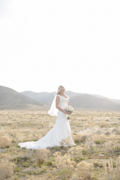 EK-Studios-Utah-Wedding-Photographers-Bridals-in-open-field001-Blog(pp_w480_h720)