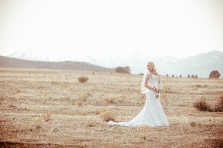EK-Studios-Utah-Wedding-Photographers-Bridals-in-open-field008-Blog(pp_w768_h511)