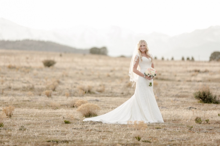 EK-Studios-Utah-Wedding-Photographers-Bridals-in-open-field013-Blog(pp_w768_h511)